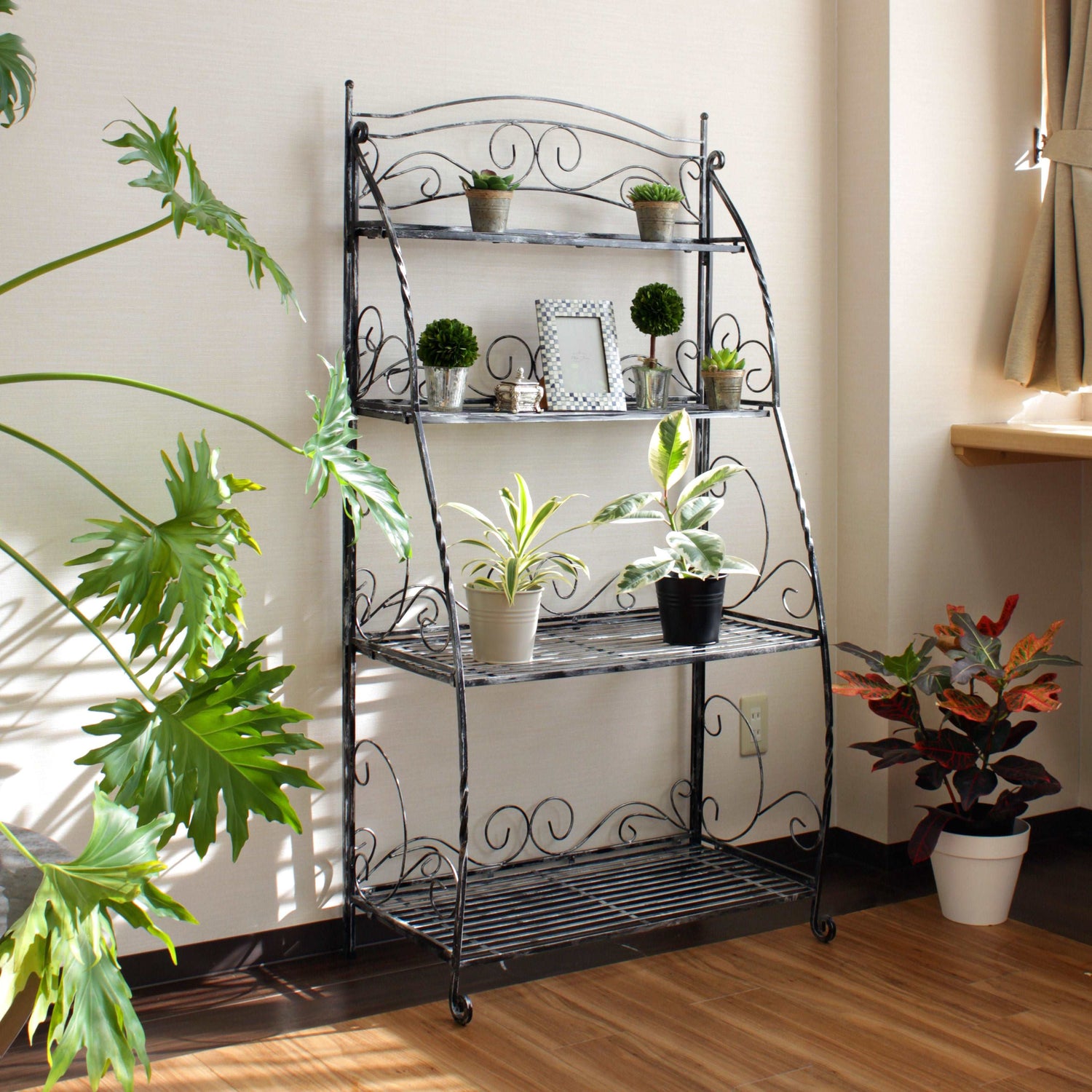 Folding Plant Stand