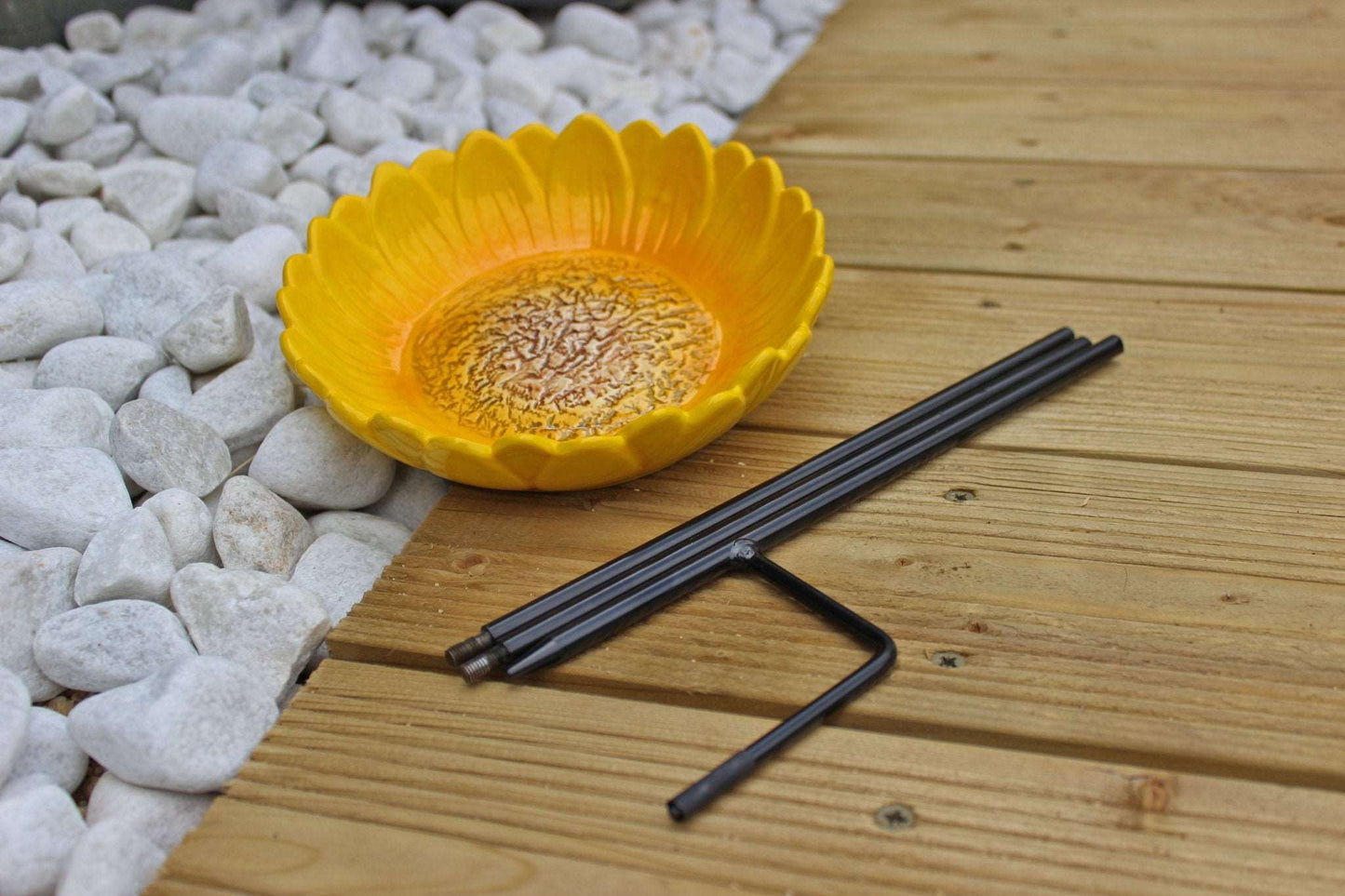 Ceramic Sunflower Bird Feeder - The Irish Gardener Store