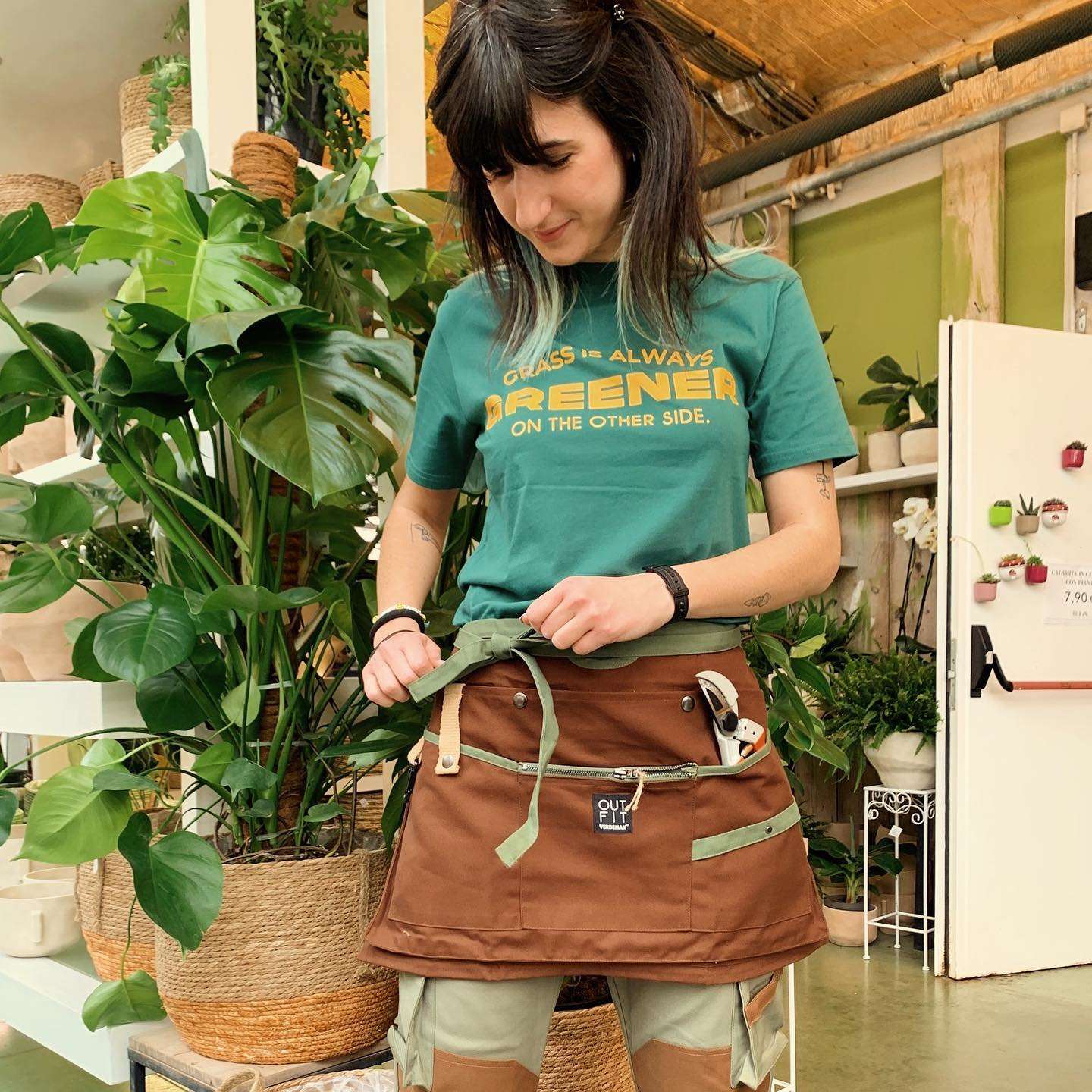 Ontano Short Apron - The Irish Gardener Store